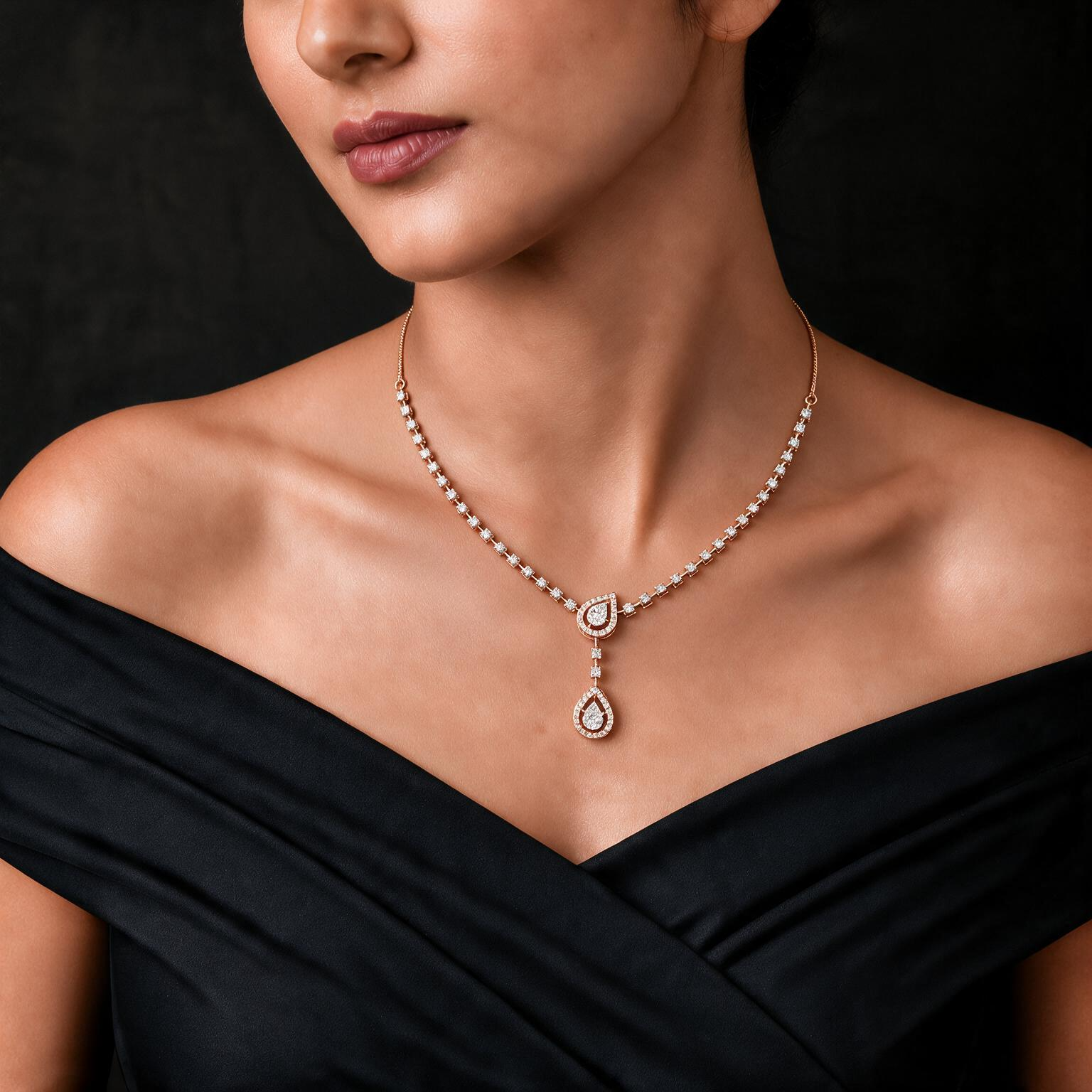 Choosing a Diamond Necklace in NJ to Pair With Different Outfits