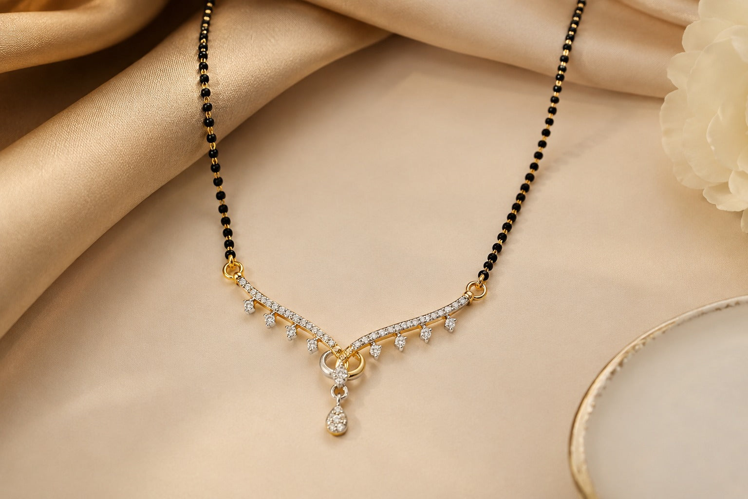 Buy Lightweight Gold Diamond Mangalsutra in USA: Elegant Designs for Everyday Wear