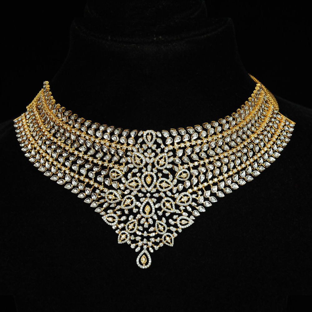 Beautiful Diamond Choker Necklace