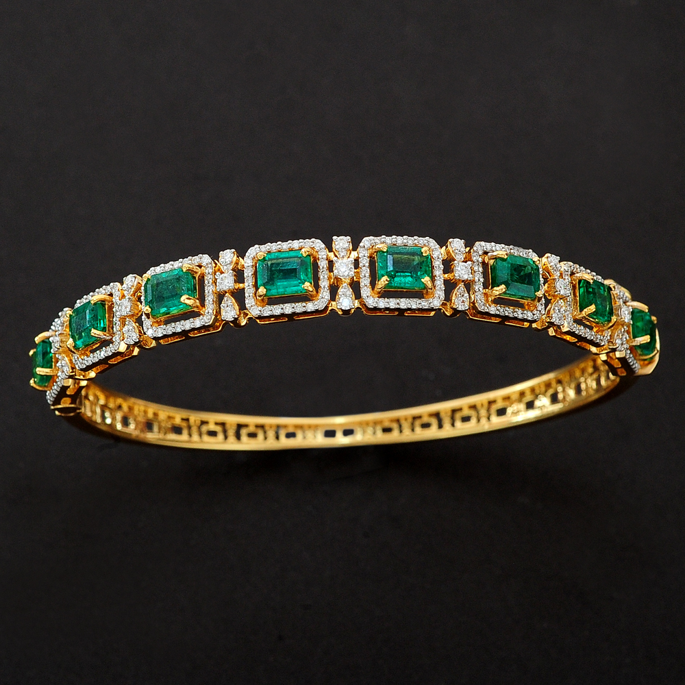 Diamond Bracelet with Natural Emeralds