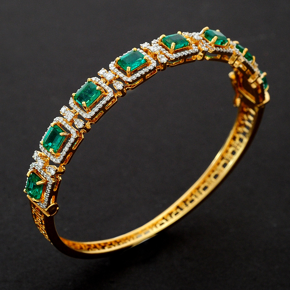 Diamond Bracelet with Natural Emeralds