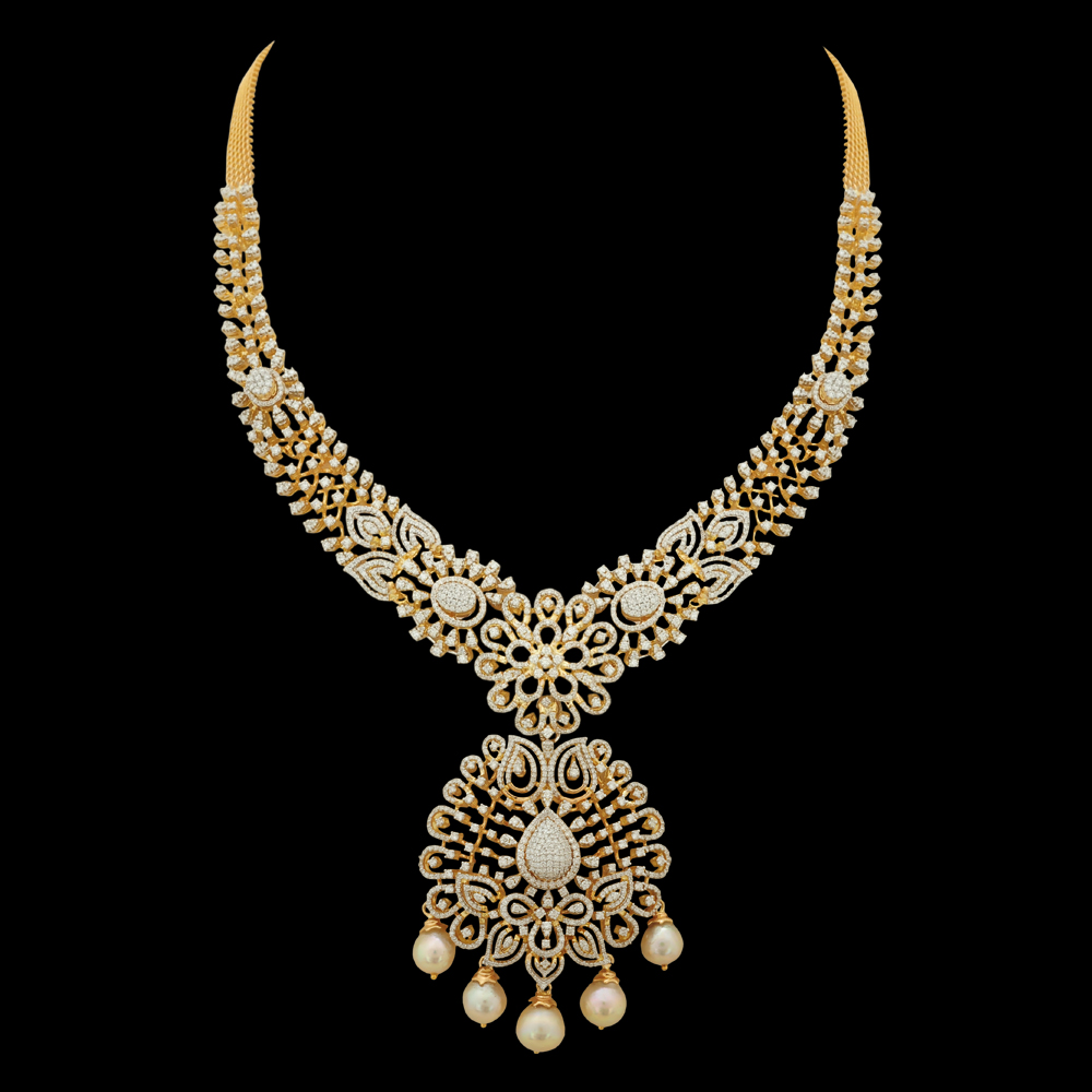 Elegant Necklace with Hanging Pearls and Encrusted Diamonds