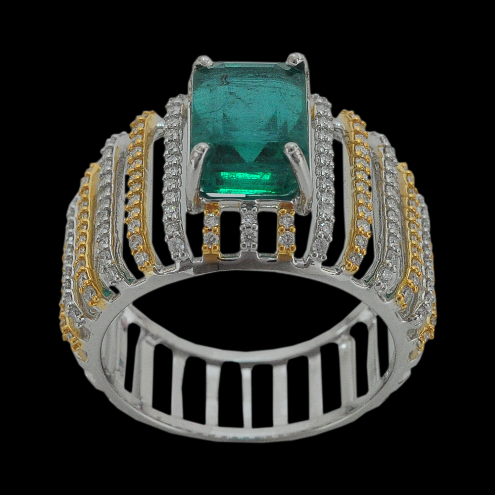 Cocktail Diamond Ring with Natural Emerald