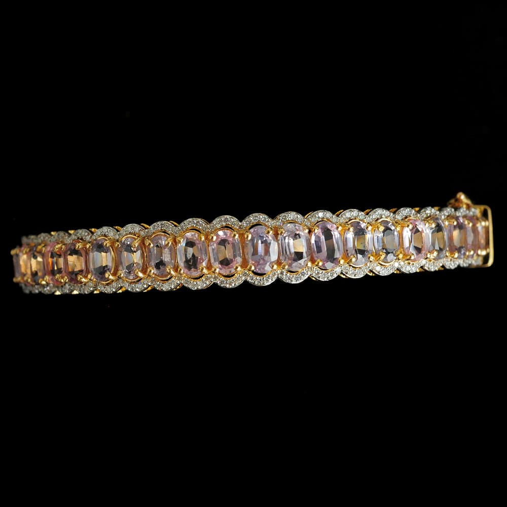 Diamond Bracelet with Natural Spinel.