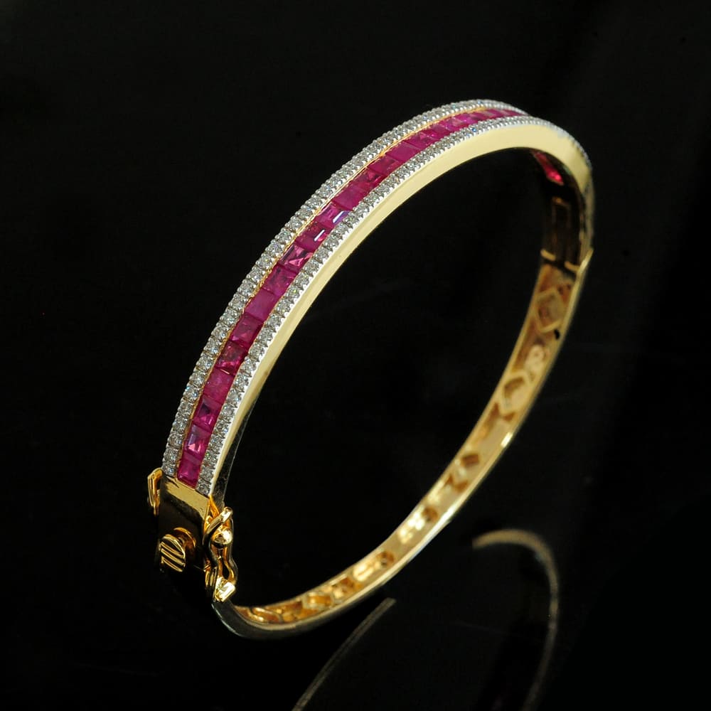 Diamind Bracelet with Natural Rubies