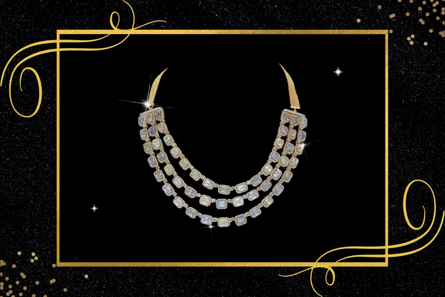Sets of diamond necklaces are luxury and elegance